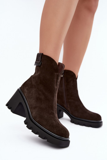 Scarpe isolate in ecopelle scamosciata con tacco T.Sokolski SH Z26-428 cioccolato