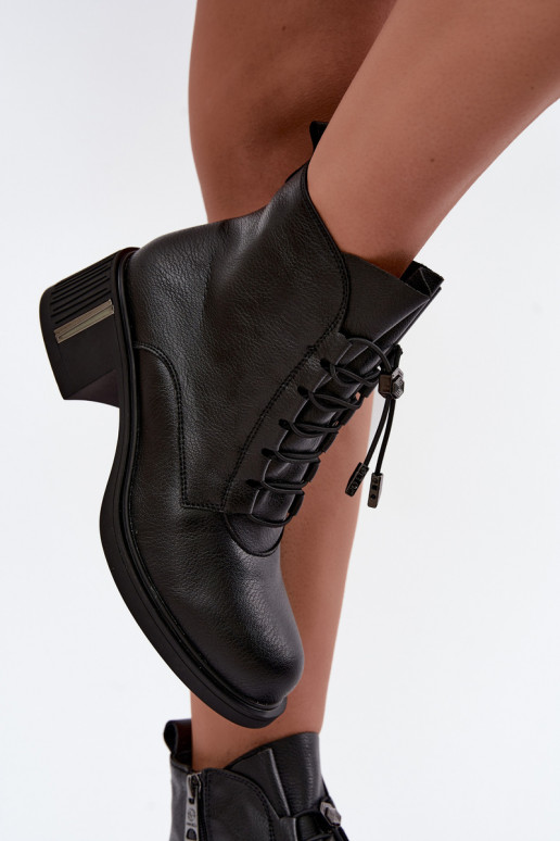 Stivaletti isolati in pelle naturale Klocke Vinceza 89161 in colore nero