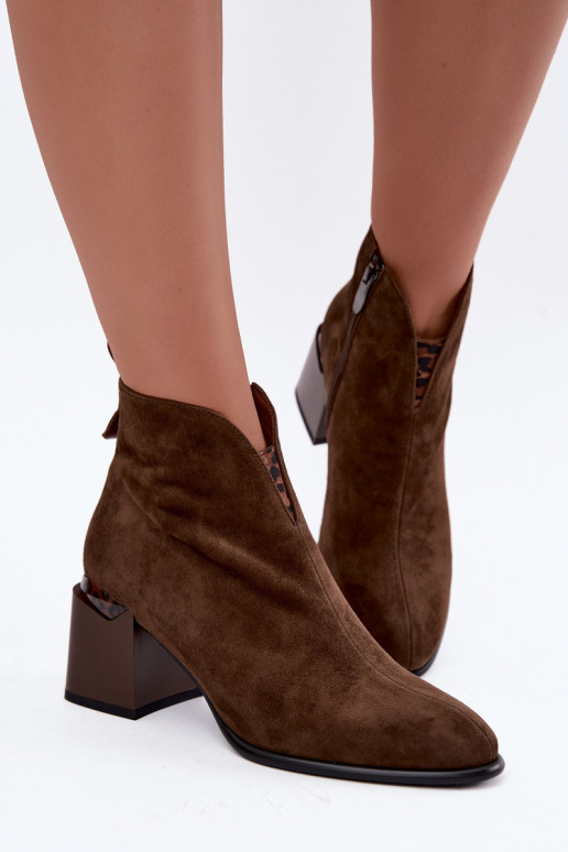 Stivaletti caldi in suede sintetico con tacco in colore marrone Laverelle