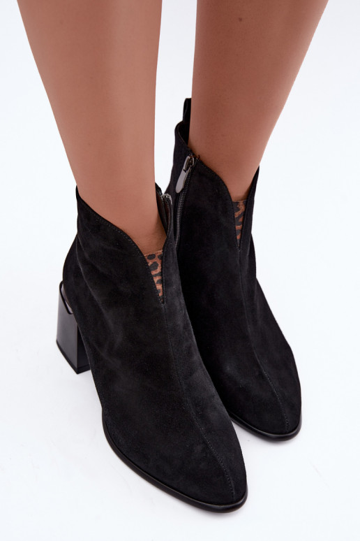 Stivaletti caldi in suede sintetico con tacco in colore nero Laverelle