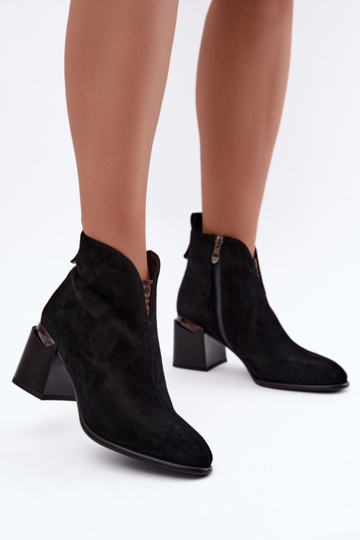 Stivaletti caldi in suede sintetico con tacco in colore nero Laverelle