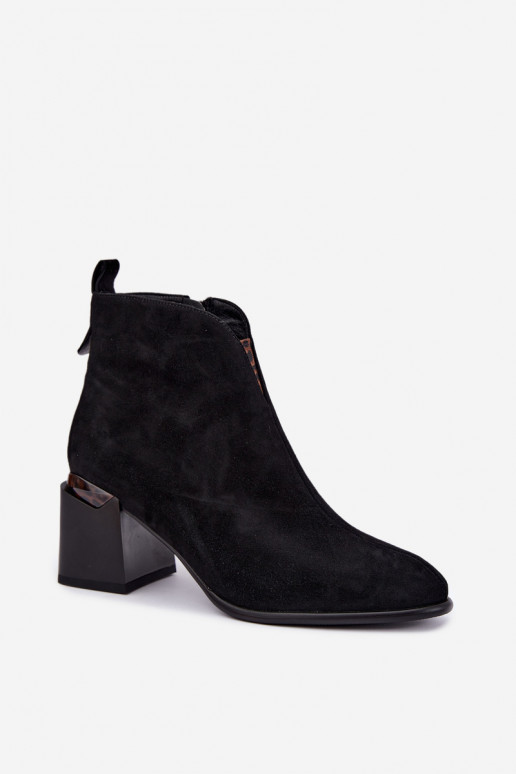 Stivaletti caldi in suede sintetico con tacco in colore nero Laverelle