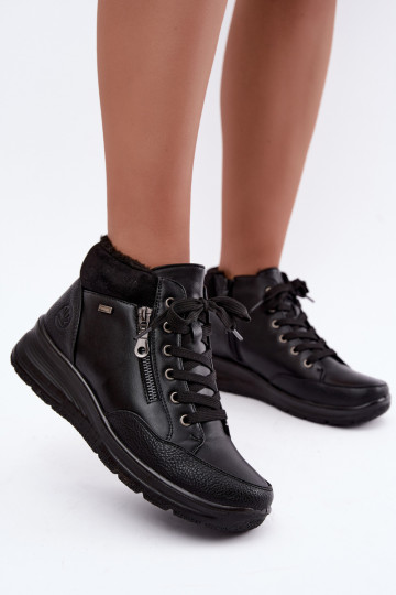 Stivaletti da donna isolati con pelliccia all'interno in colore nero Parvella 2