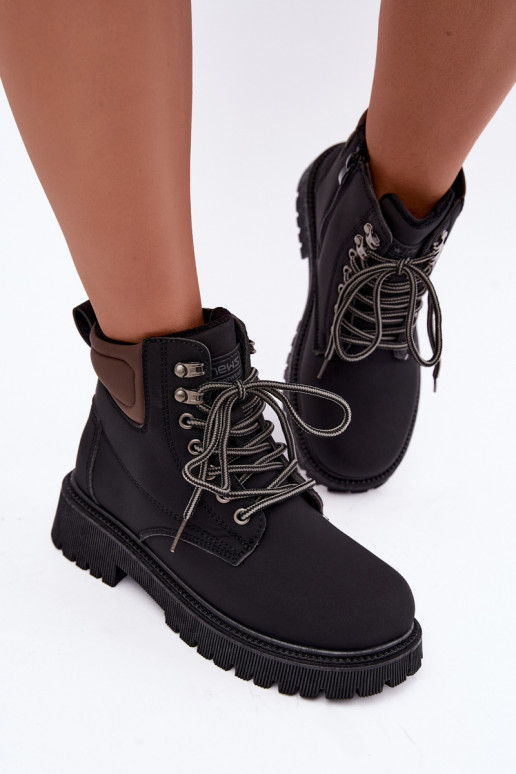 Scarpe da donna isolate, nere Sarvella