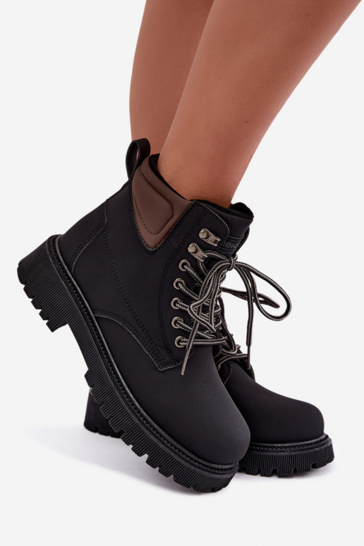 Scarpe da donna isolate, nere Sarvella