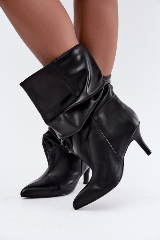Stivaletti slouchy con tacco nero Gelra