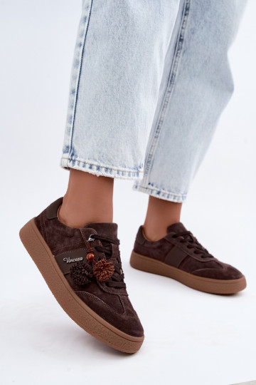 Sneakers in suede sintetico con pomponi Vinceza 79682 color cioccolato 2