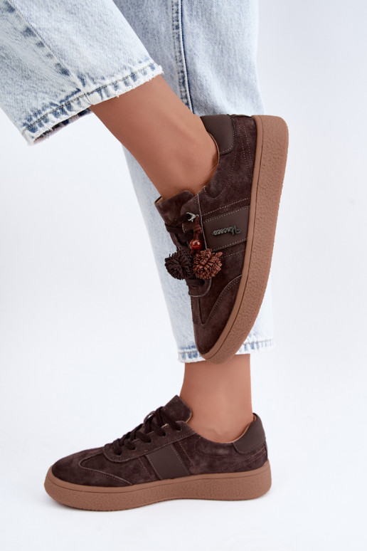 Sneakers in suede sintetico con pomponi Vinceza 79682 color cioccolato