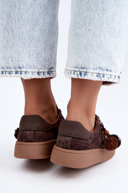 Sneakers in suede sintetico con pomponi Vinceza 79682 color cioccolato