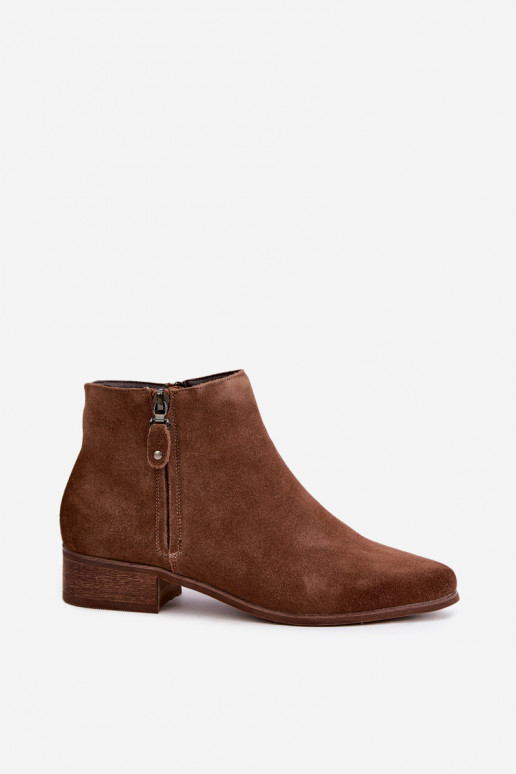Scarpe in pelle scamosciata con tacco basso Vinceza 133136 in colore marrone