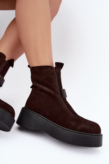 Stivaletti in faux suede con plateau isolati D&A CR62-3448 in colore cioccolato
