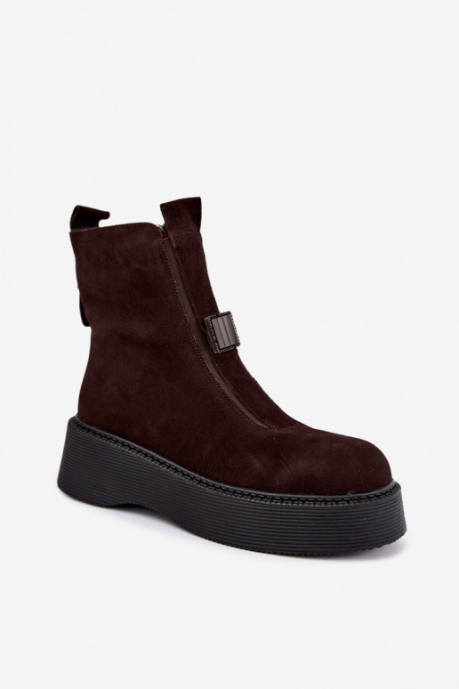 Stivaletti in faux suede con plateau isolati D&A CR62-3448 in colore cioccolato