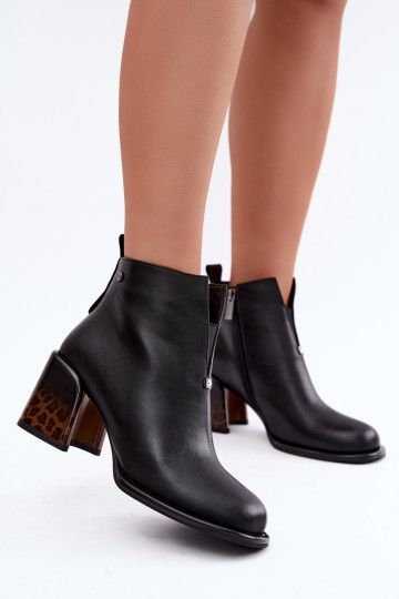 Stivaletti isolati in ecopelle da donna con tacco GOE UU2N4204 neri 2