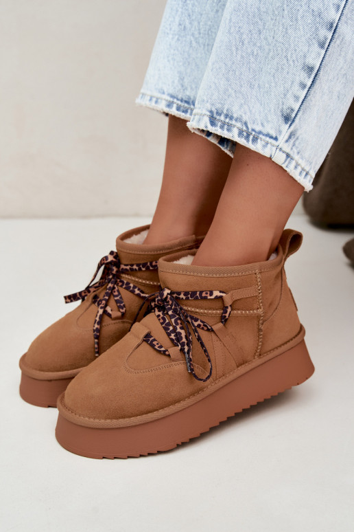 Stivali da neve in finta suede marrone con piattaforma e dettagli eleganti GOE UU2N4920