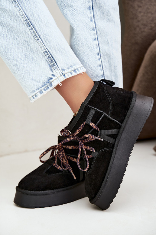 Stivali da neve in finta suede neri con piattaforma e dettagli eleganti GOE UU2N4919