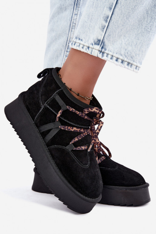 Stivali da neve in finta suede neri con piattaforma e dettagli eleganti GOE UU2N4919