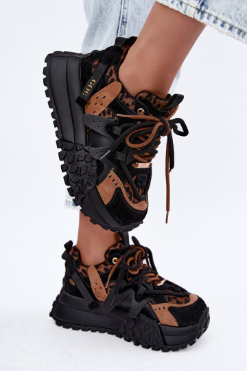 Sneakers nere in finta suede con piattaforma e dettagli in stampa leopardata GOE UU2N4017