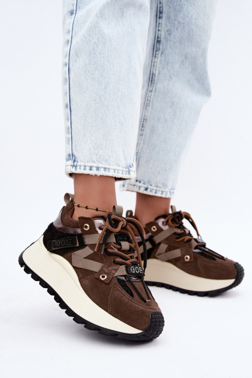 Sneakers marroni in finta suede con piattaforma GOE UU2N4001