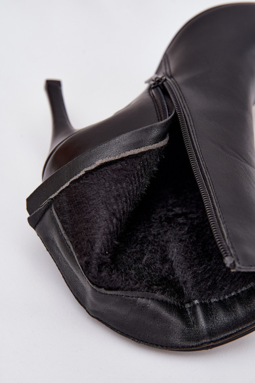 Stivaletti da donna isolati con tacco sottile, in pelle sintetica, in nero Nolisse