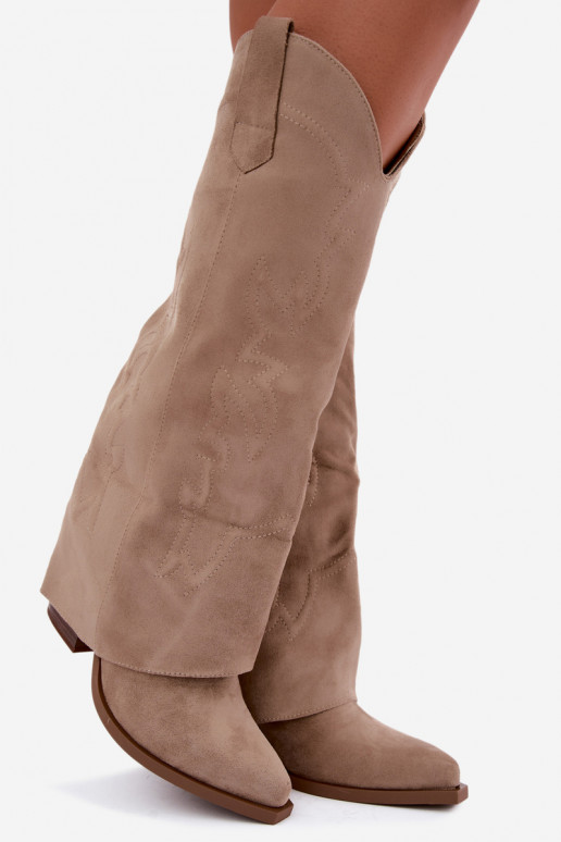 Stivali alti in stile cowboy con tacco e gambale ricamato color sabbia Terise