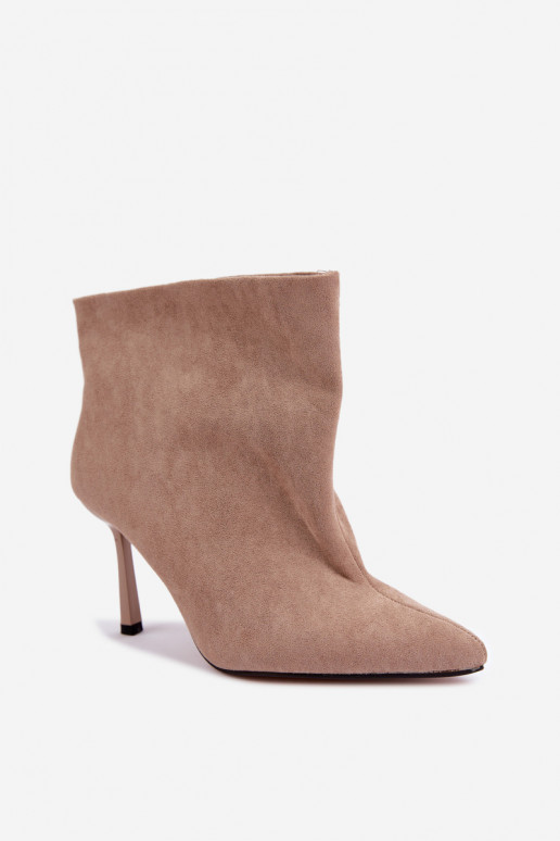 Stivaletti slip-on con tacchi sottili in sabbia Kamea