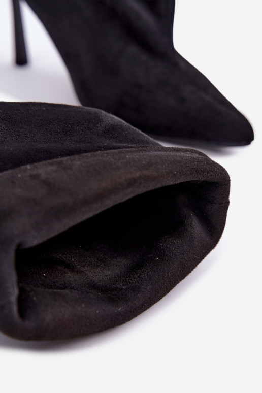 Stivaletti slip-on con tacchi sottili in nero Kamea