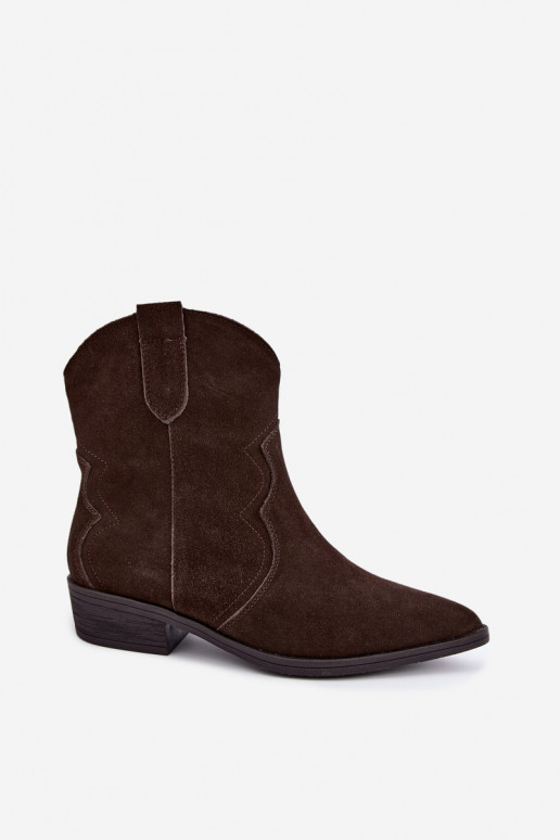 Stivali cowboy in suede color cioccolato con tacco basso Delsa