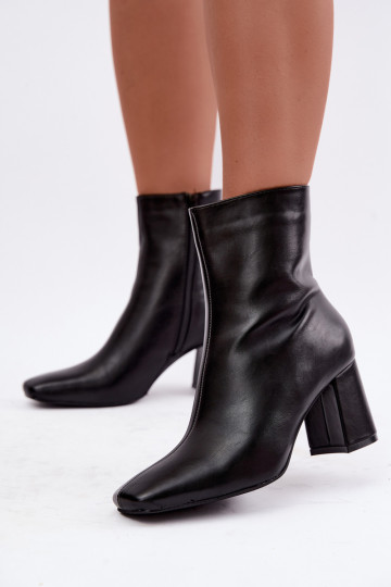 ankle boots foderati con tacco in colore nero Tamine 2