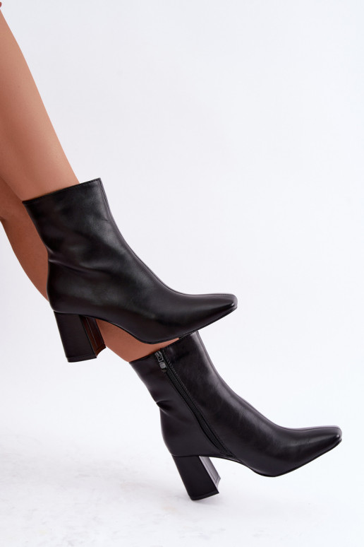 ankle boots foderati con tacco in colore nero Tamine