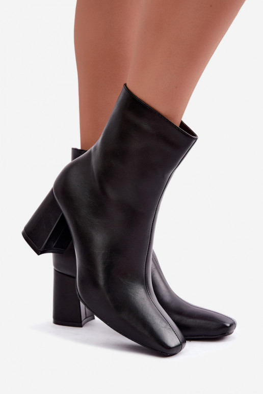 ankle boots foderati con tacco in colore nero Tamine