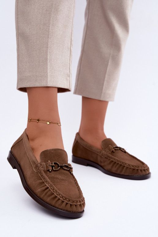 mocassini in suede con volantini e decorazione Vinceza 31718 in colore sabbia