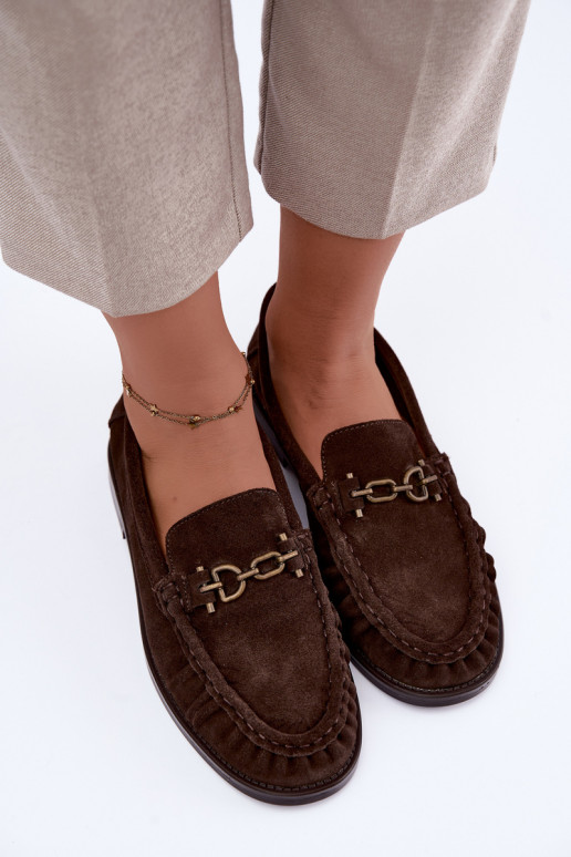 mocassini in suede con volantini e decorazione Vinceza 31718 in colore cioccolato