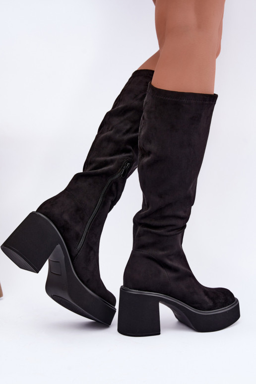 stivali lunghi da donna con piattaforma in colore nero Nesalie