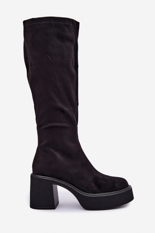 stivali lunghi da donna con piattaforma in colore nero Nesalie