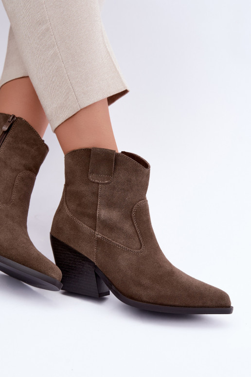 Stivaletti in camoscio khaki in stile cowboy con tacco Tirabelle