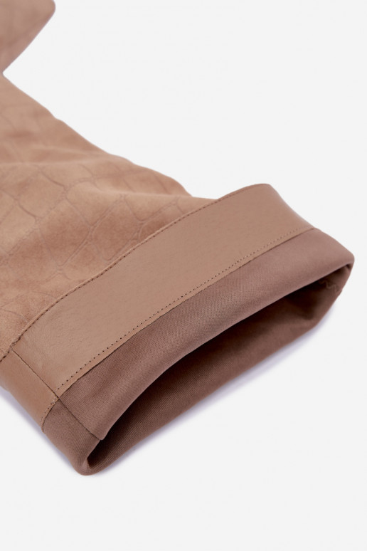 Stivali beige sopra il ginocchio con dettagli in rilievo e tacchi Cazelle