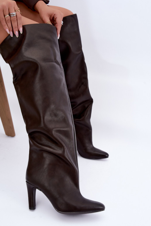 Stivali alti slip-on da donna con tacco appuntito sopra il ginocchio in cioccolato Emorine