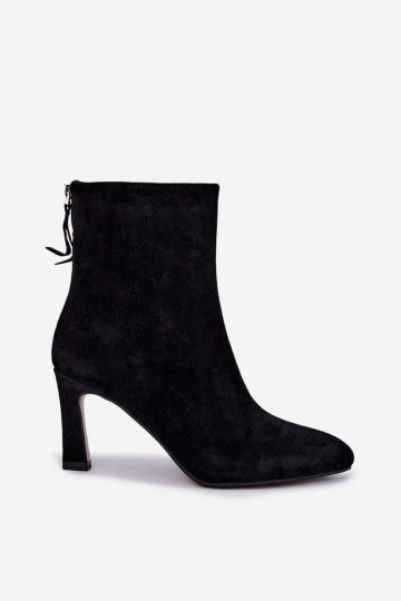 Stivali in suede neri isolati con tacco Vinceza 67024 2