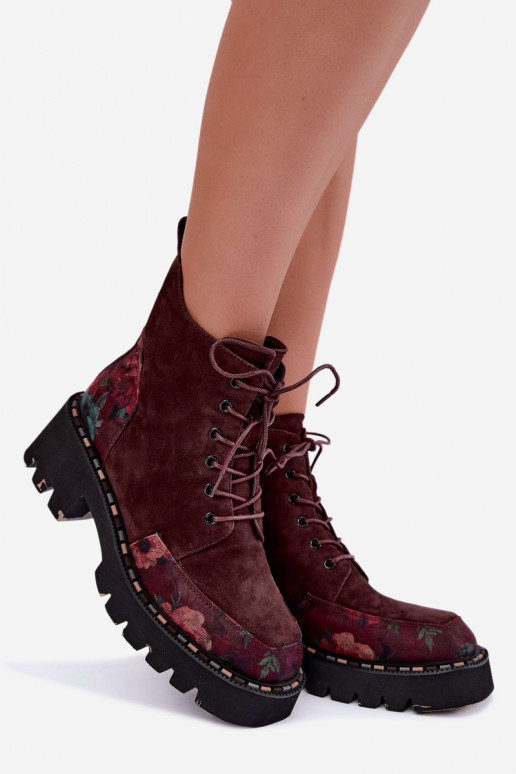 Stivali in suede bordeaux isolati con lacci e motivi floreali Artiker 59C0248