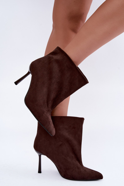 Stivaletti slip-on color cioccolato con tacchi sottili Kamea