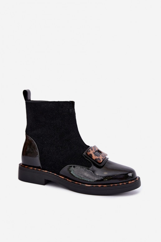 Stivali in suede neri con fibbia decorativa