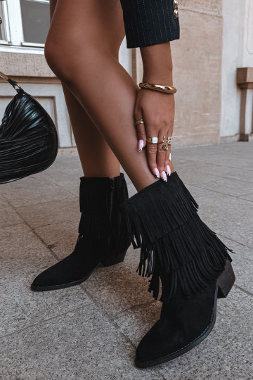 Stivaletti in stile cowboy con frange e tacchi in nero Lunia