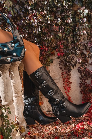 Stivali alti in stile cowboy con tacco e fibbie in pelle sintetica nera Fivelle 2