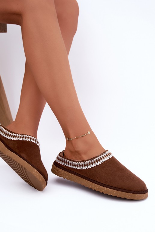 pantofole da donna con fiori ricamati in colore marrone Inblu