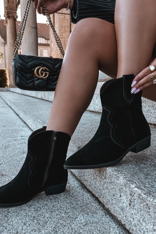 Stivali cowboy in suede neri con tacco basso Delsa