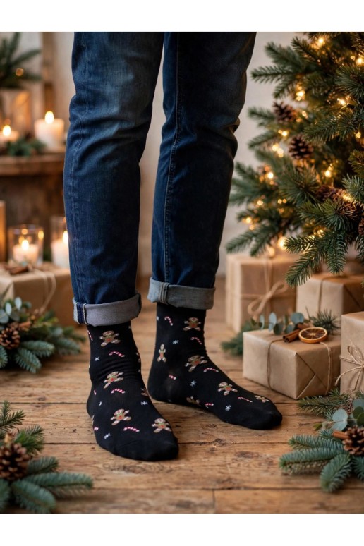 Calze da uomo con bastoncini di zucchero di Natale e biscotti in nero
