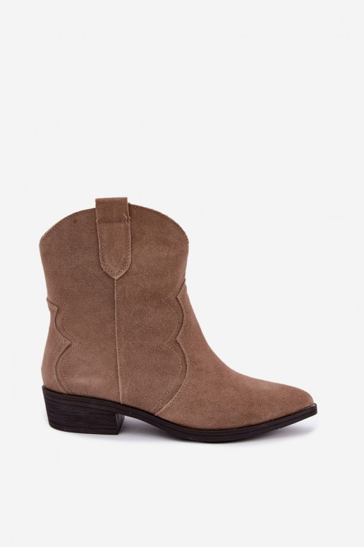 Stivali cowboy in suede color sabbia con tacco basso Delsa