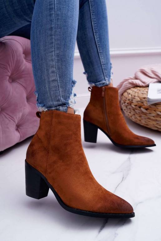 Aulinukai su kulniukais iš zomšos rudos spalvos Niki BAT_RV9524 CAMEL Moow - 1 Aulinukai su kulniukais iš zomšos rudos spalvos Niki BAT_RV9524 CAMEL Moow - 1