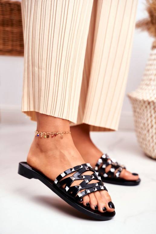 Ciabatte in gomma nera con rivetti Ciabatte in gomma nera con rivetti