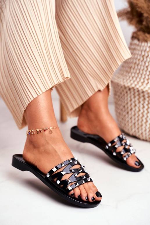 Ciabatte in gomma nera con rivetti Ciabatte in gomma nera con rivetti